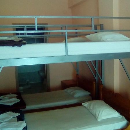 Constantinos Budget Beds Chania  Eksteriør billede